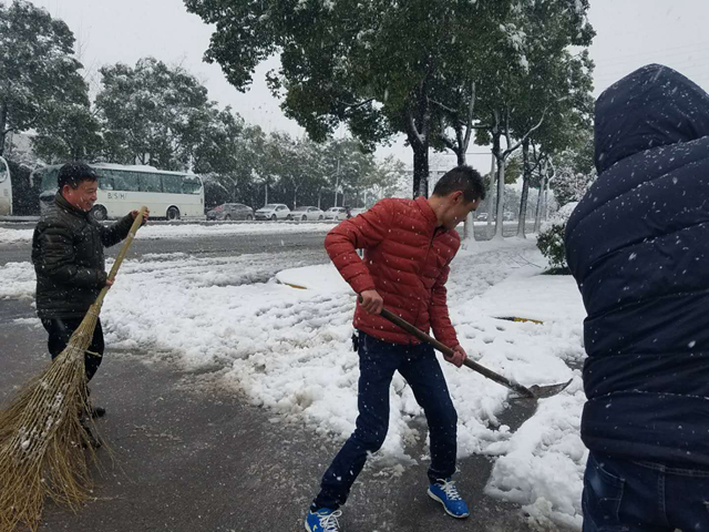 大雪中的南環人4.jpg